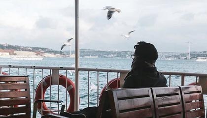 开云app-余嘉豪晒五次转机为国出征vlog：人生中目前为止最困难的旅途